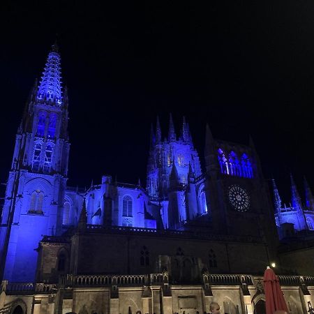 شقة Mirando A La Catedral Desde Plaza Vega Burgo المظهر الخارجي الصورة