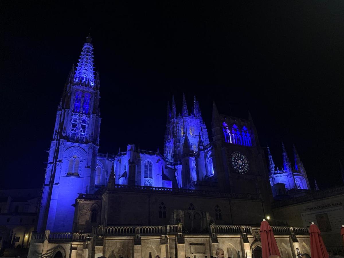 شقة Mirando A La Catedral Desde Plaza Vega Burgo المظهر الخارجي الصورة